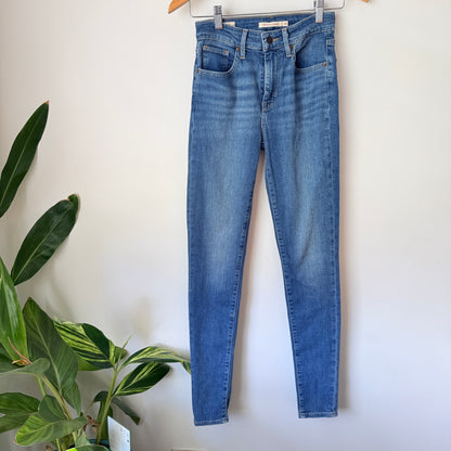Levi’s Premium Size 25 High-Rise Skinny Blue Denim Jeans