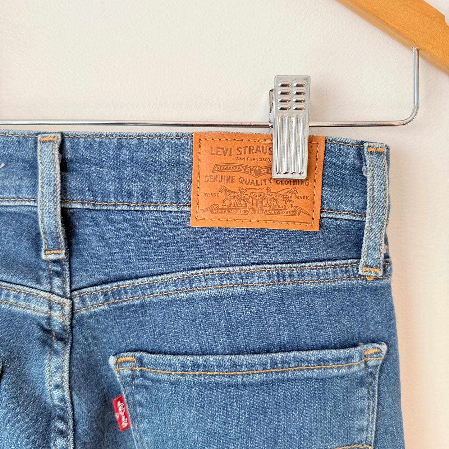 Levi’s Premium Size 25 High-Rise Skinny Blue Denim Jeans