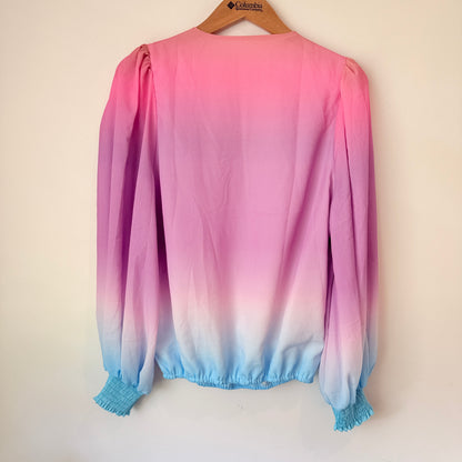 Brand Unknown Size M V-Neck Gradient Blouse