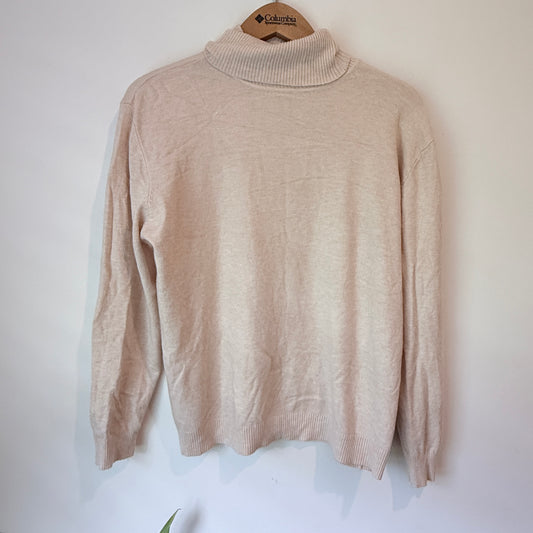 Brand Unknown Size U/Arm to U/Arm 55cm Turtleneck Sweater