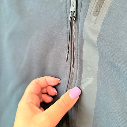 Nike Size S Fleece Hooded Vest