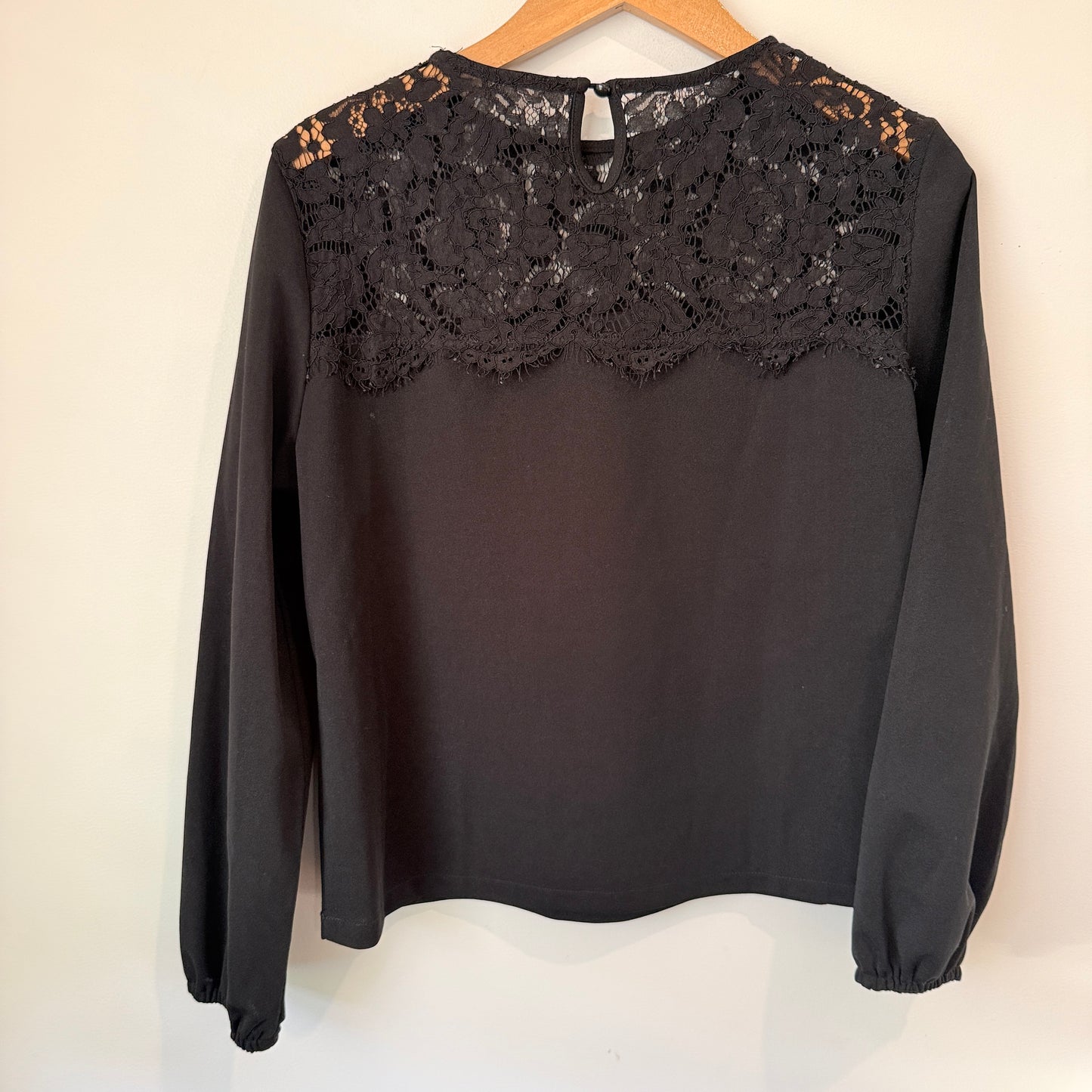 Brand Unknown Size M Black Lace Combination Blouse