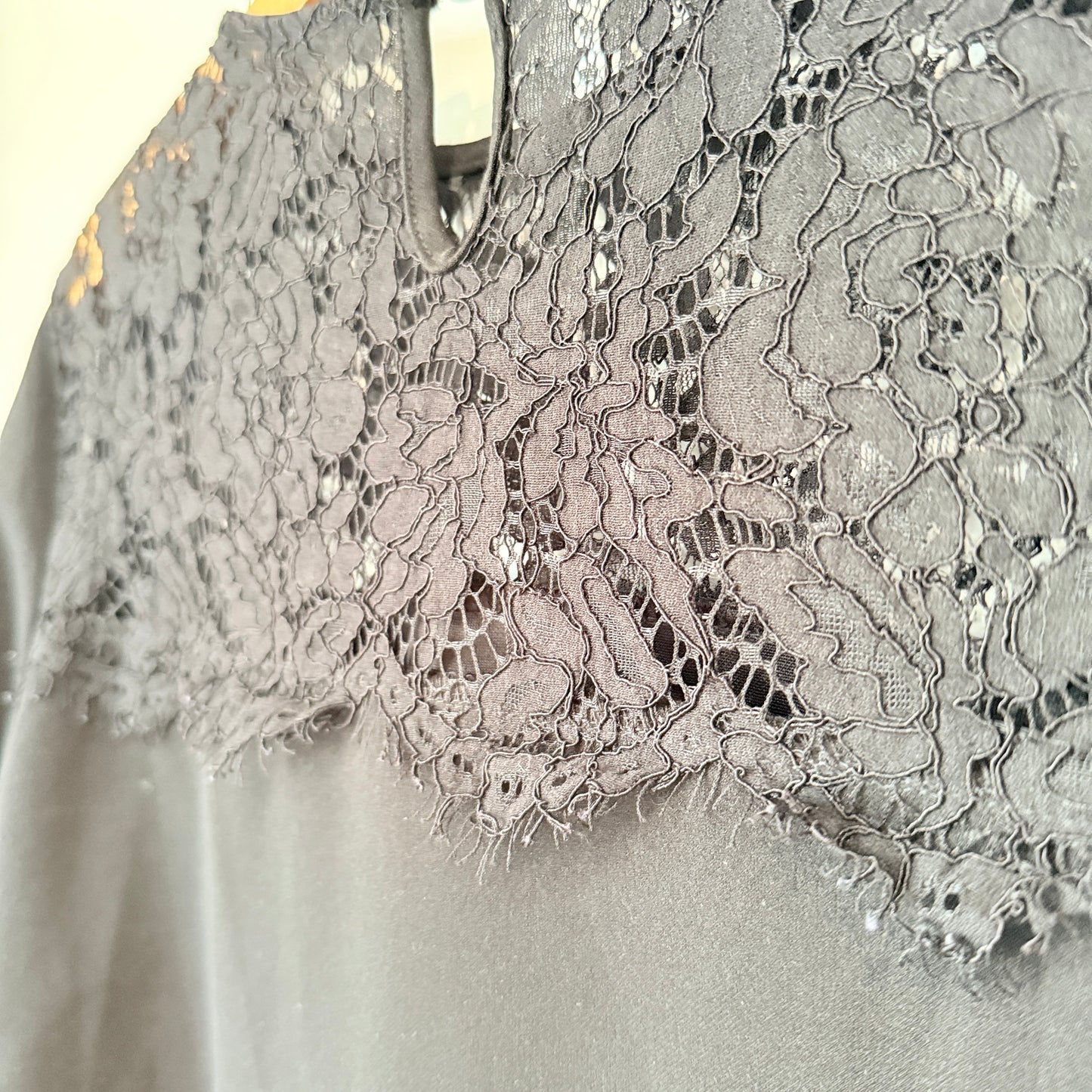 Brand Unknown Size M Black Lace Combination Blouse