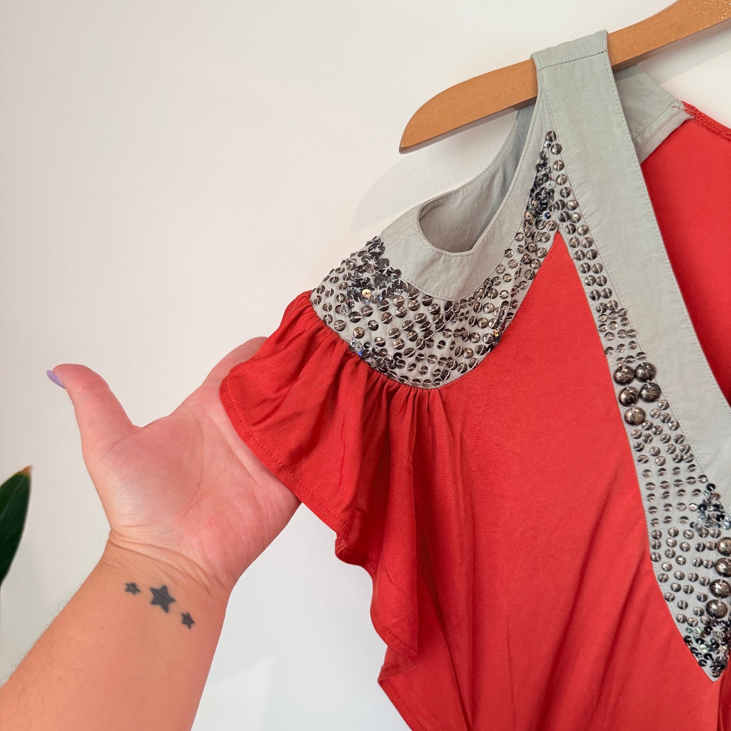 Brand Unknown Cold-Shoulder Mini Dress - 41cm U/arm