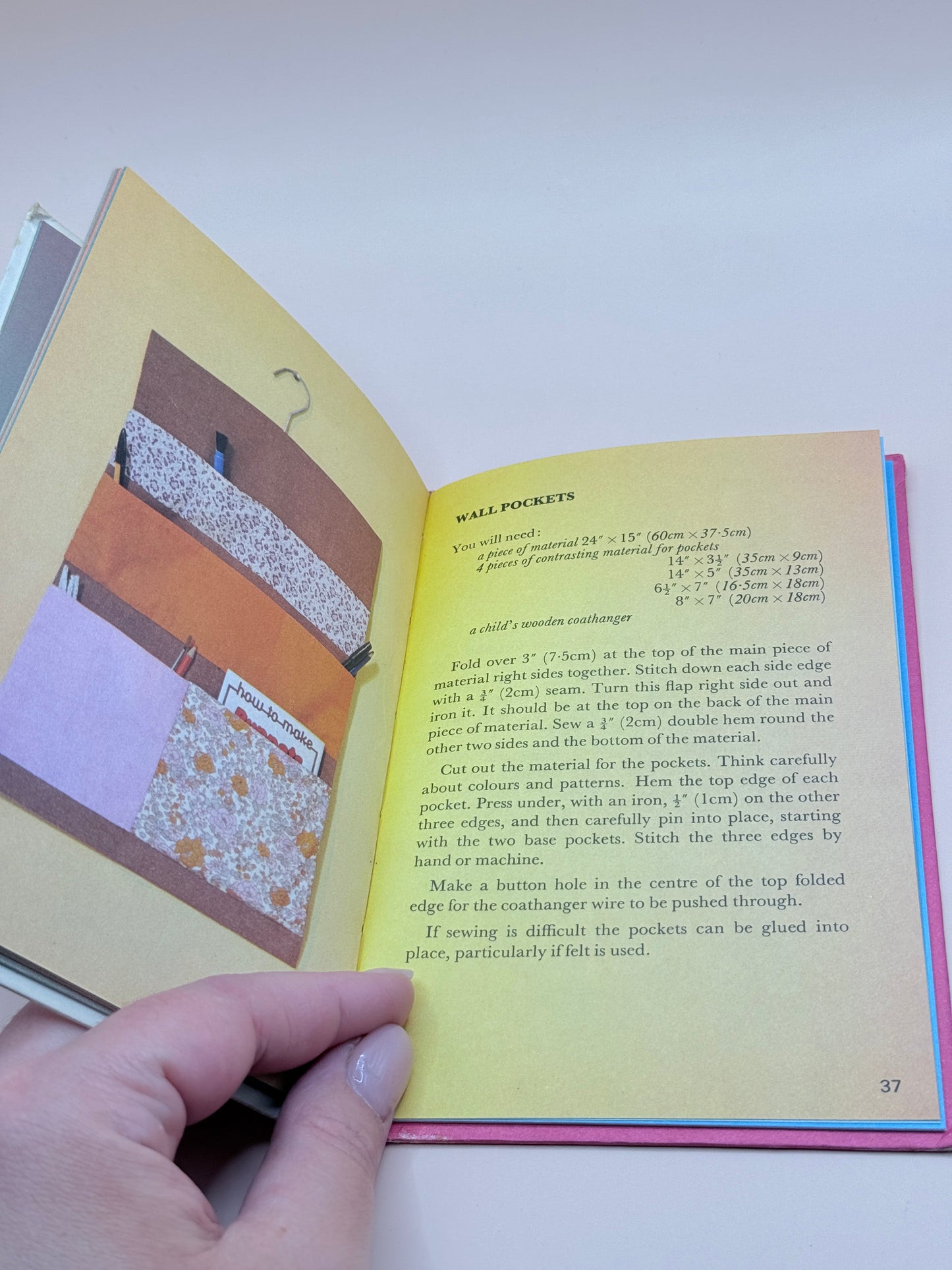 Ladybird How to Make Presents by Laura Guntsensen and Jean Temple