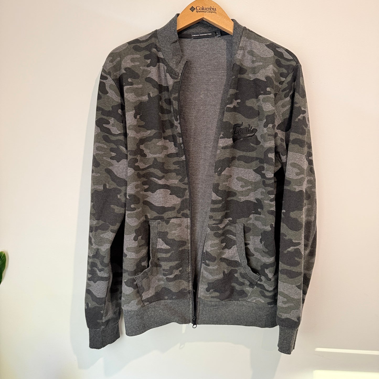 French Connection Size L Camouflage Sweatshirt