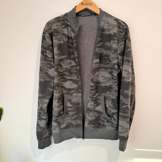 French Connection Size L Camouflage Sweatshirt