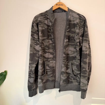 French Connection Size L Camouflage Sweatshirt