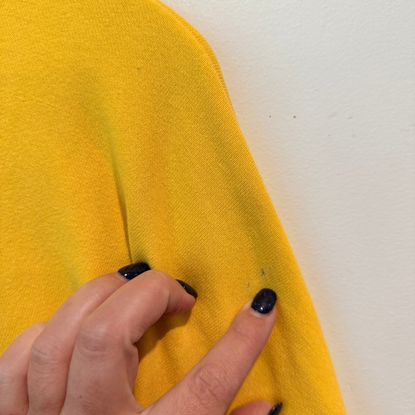 Holy Chic U/Arm to U/Arm 76cm Yellow Long-Sleeve Crewneck Sweatshirt