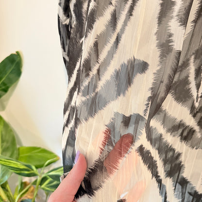 Jetblonde Size 14 Zebra Print Sheer Tunic Top
