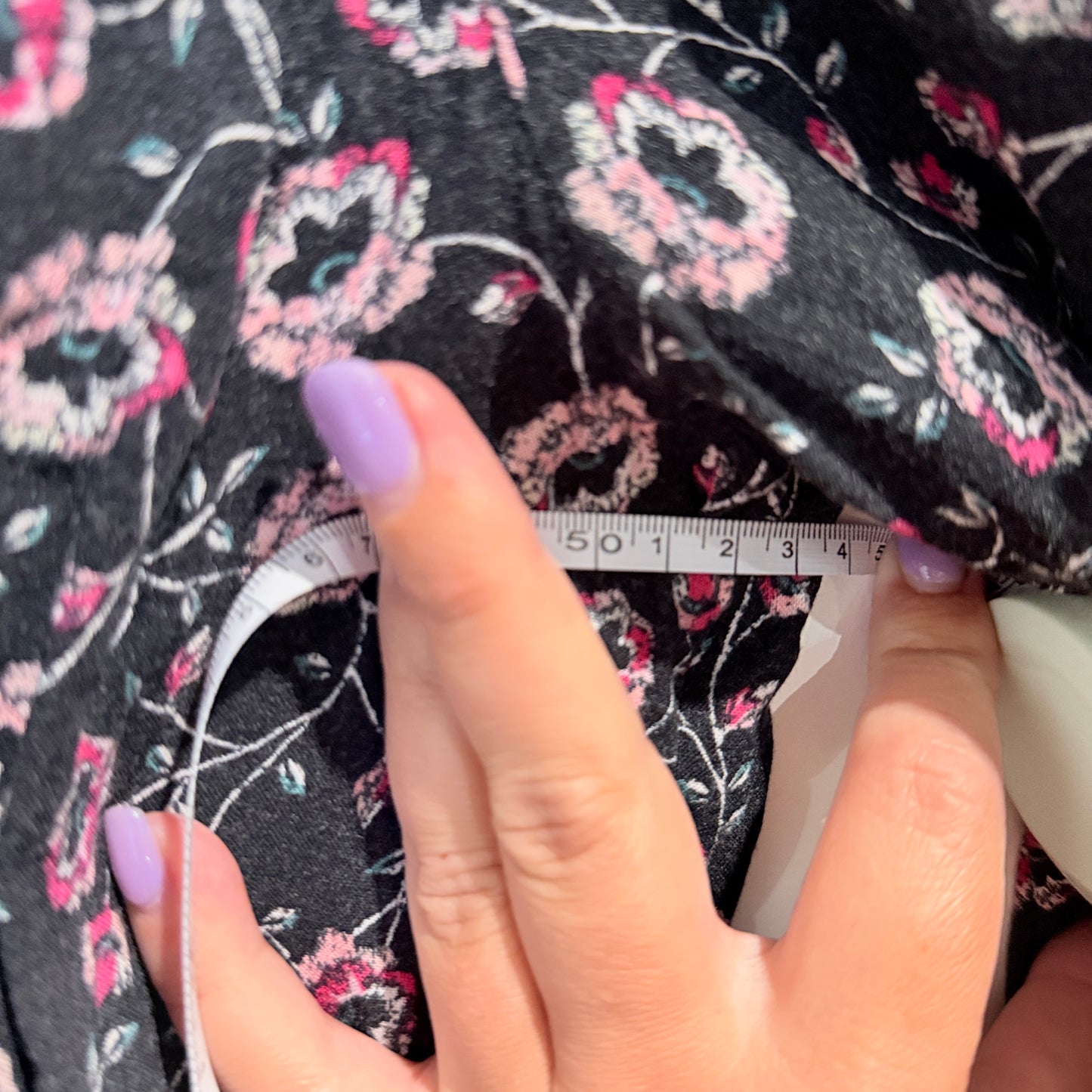 Brand Unknown Long-Sleeve Floral Blouse – 54cm U/Arm