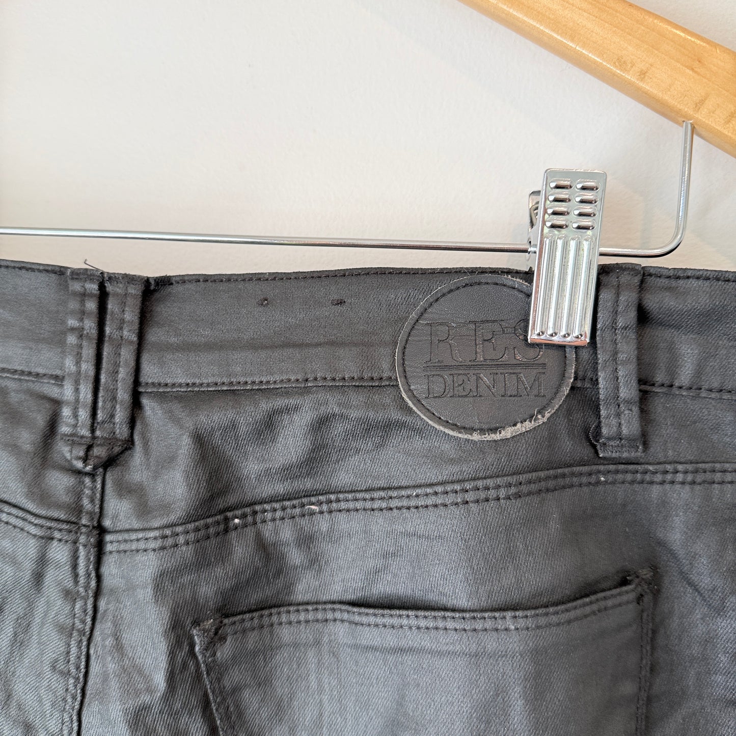 Res Size 29 Black Coated Skinny Jeans