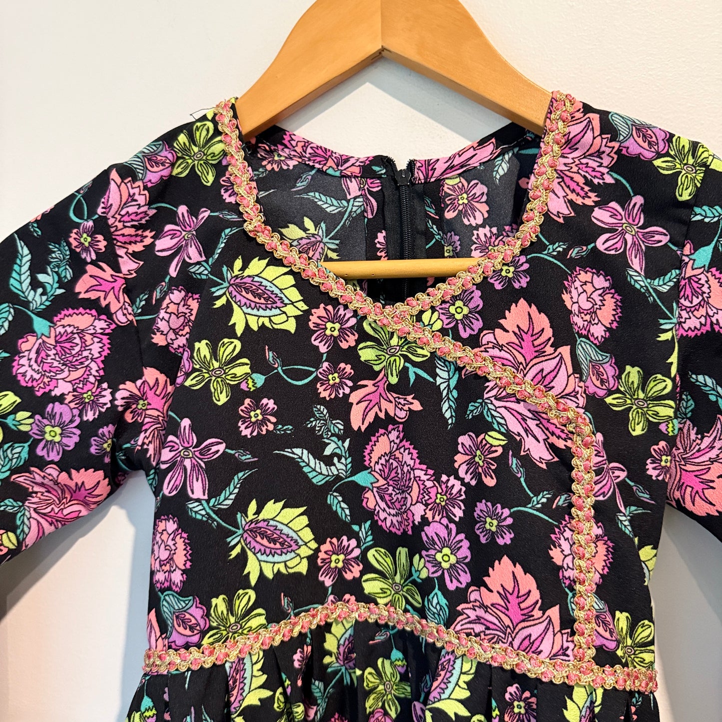 Girls (Age 6-7?) U/Arm to U/Arm 36cm Floral-Printed Dress