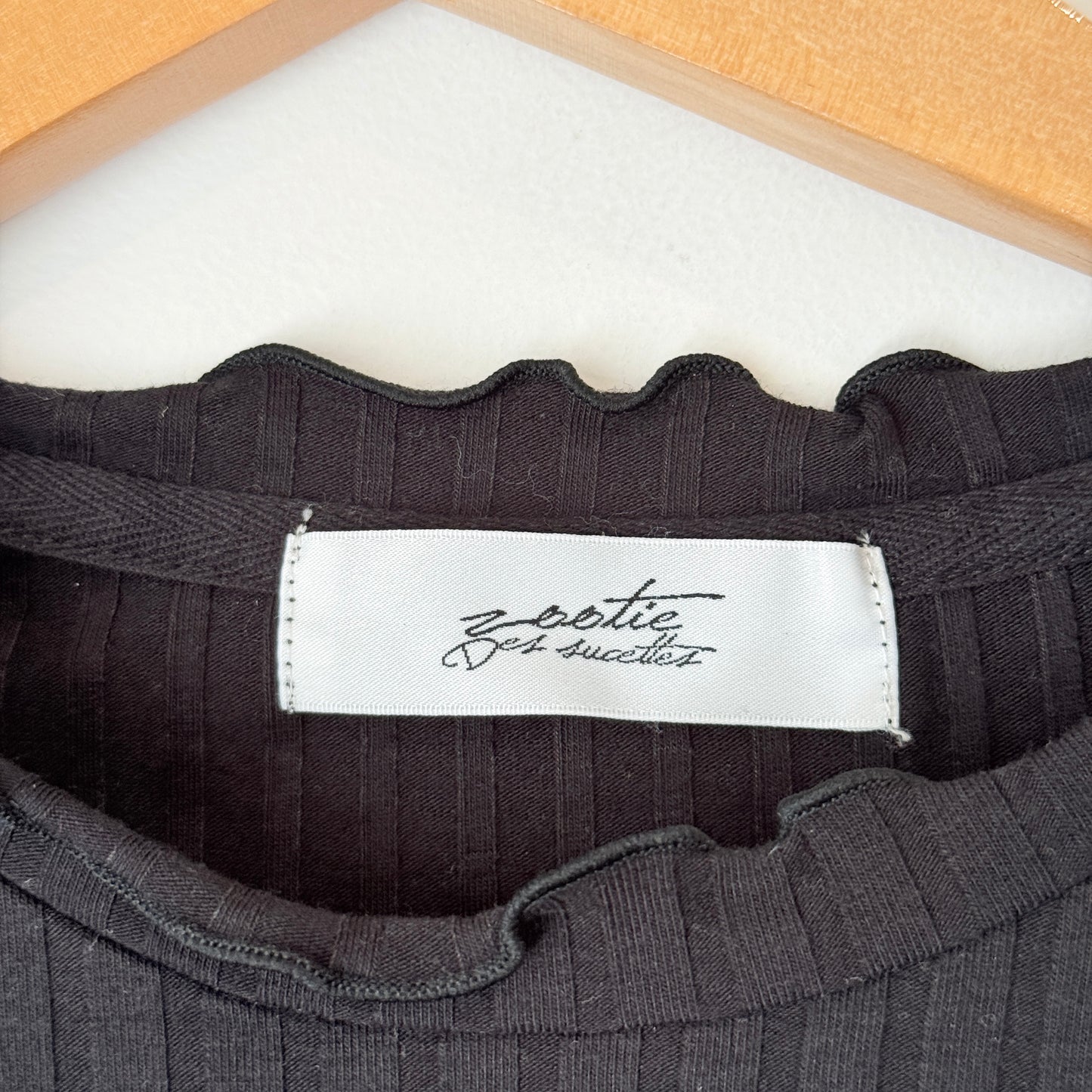 Zeetie des Succetes Ribbed Knit Short-Sleeve Top – U/Arm 43cm