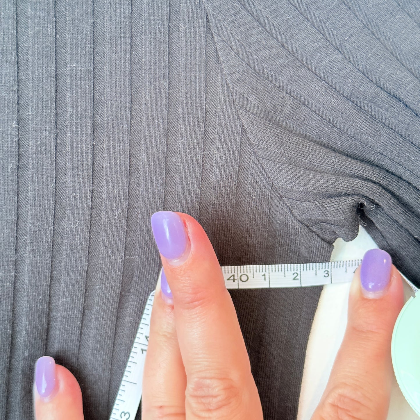 Zeetie des Succetes Ribbed Knit Short-Sleeve Top – U/Arm 43cm