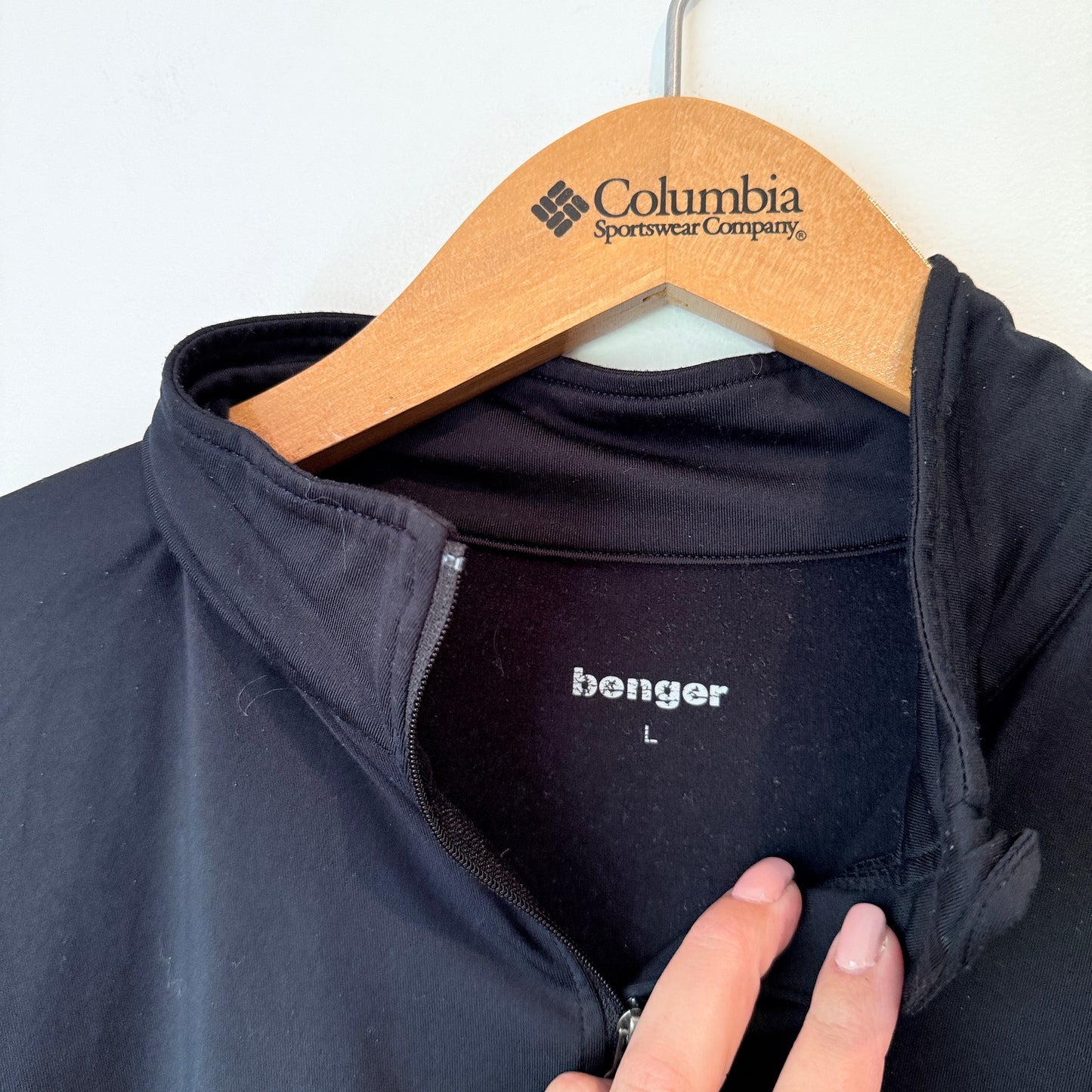 Benger Quarter-Zip Pullover Black - Size L