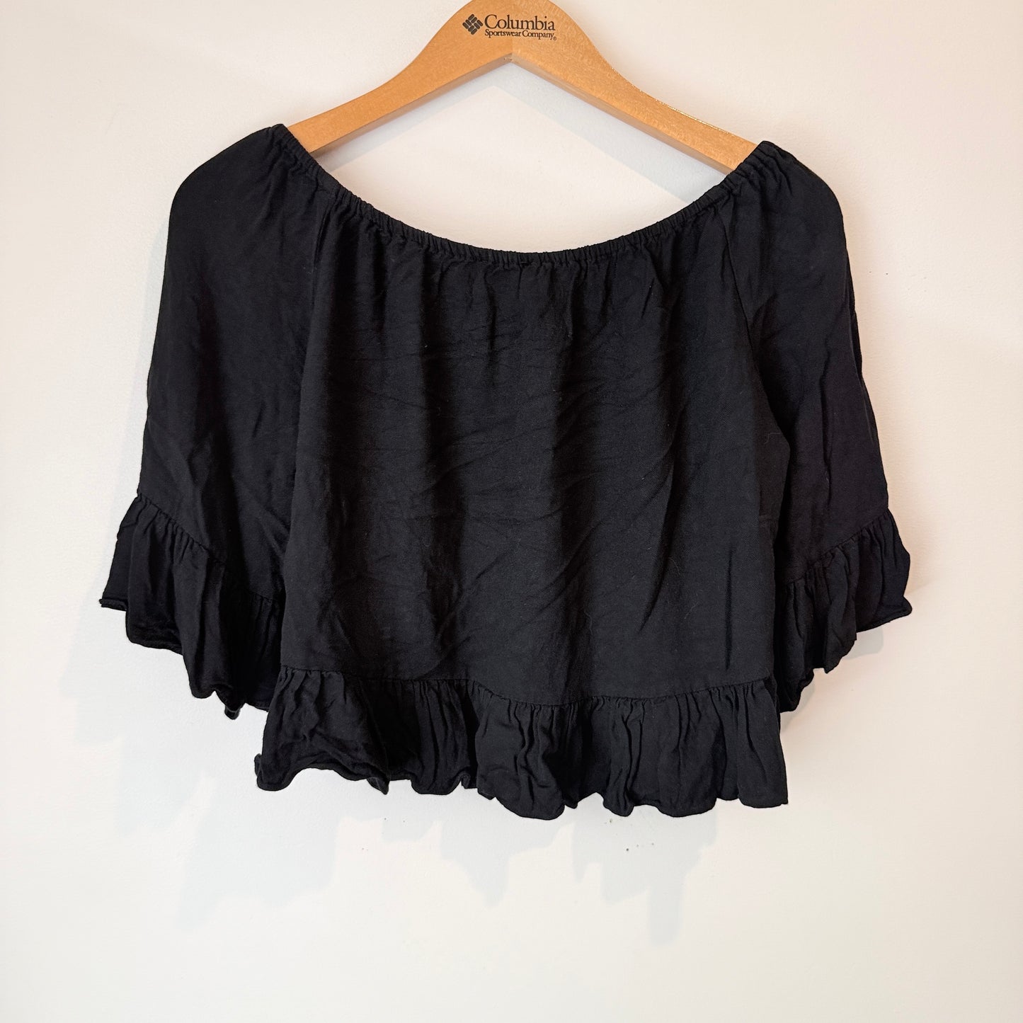 Sass Size 8 Off-the-Shoulder Ruffle Crop Top
