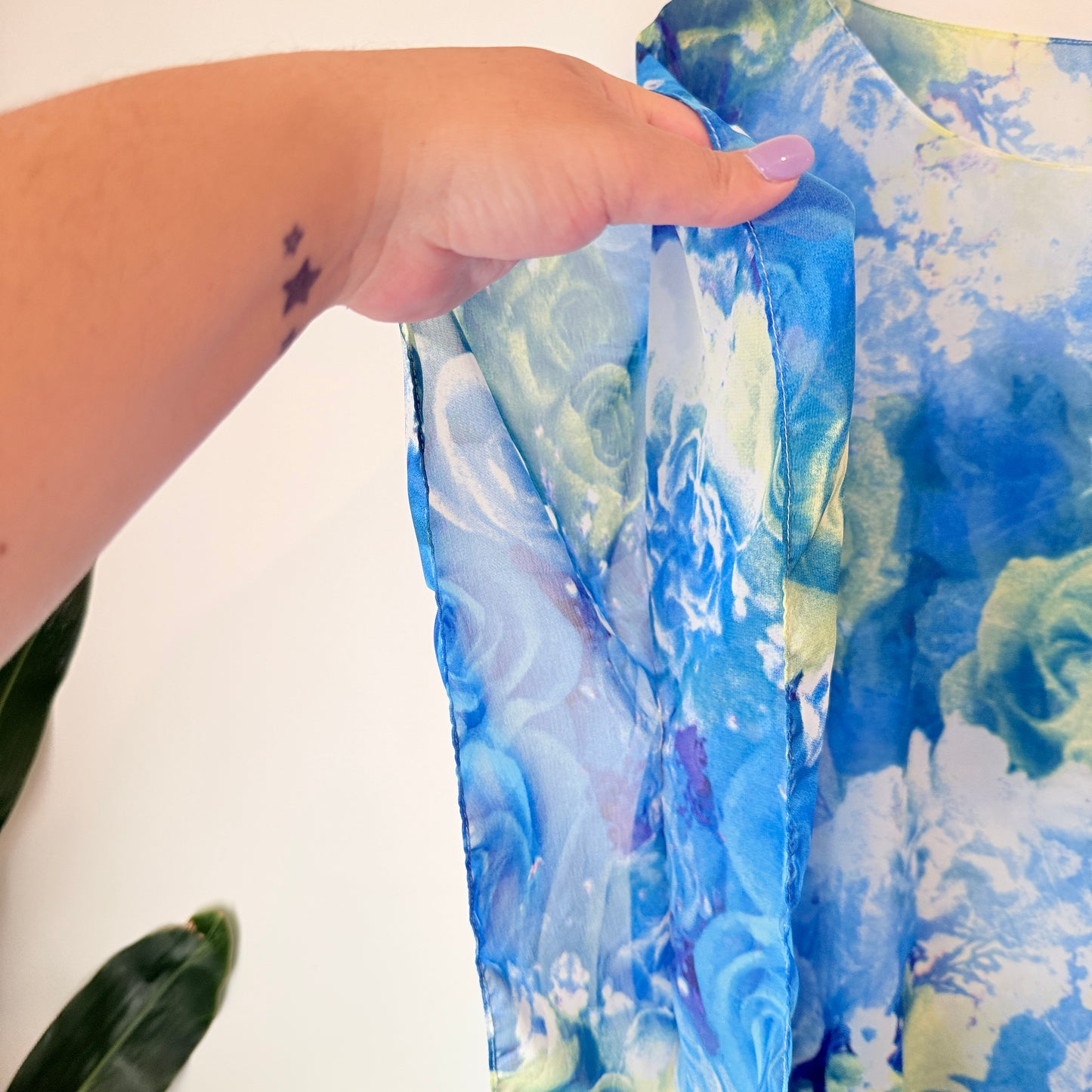 Brand Unknown Floral Print Chiffon Top - One Size