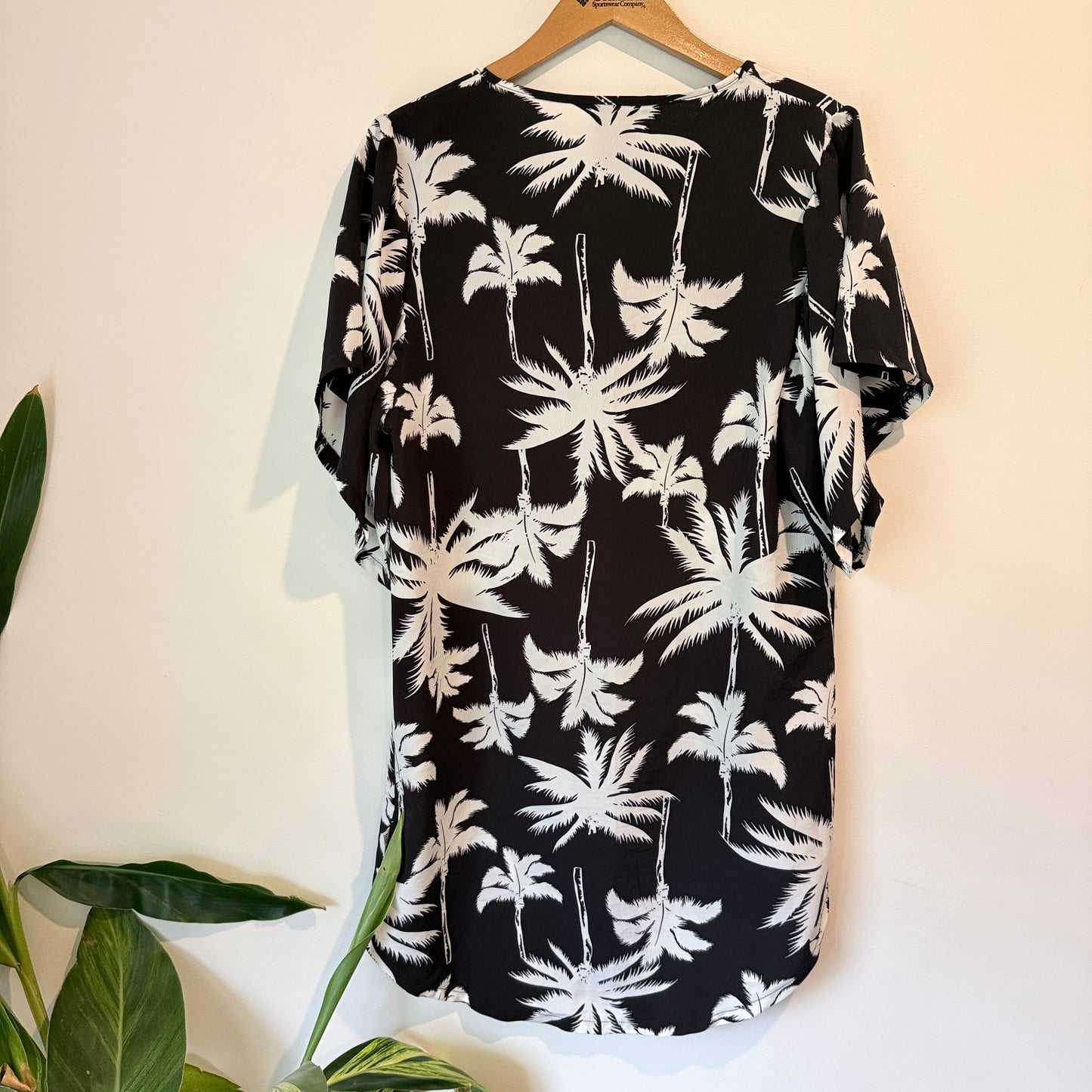 Home-lee Palm Tree Print Tunic Black & White - Size 8