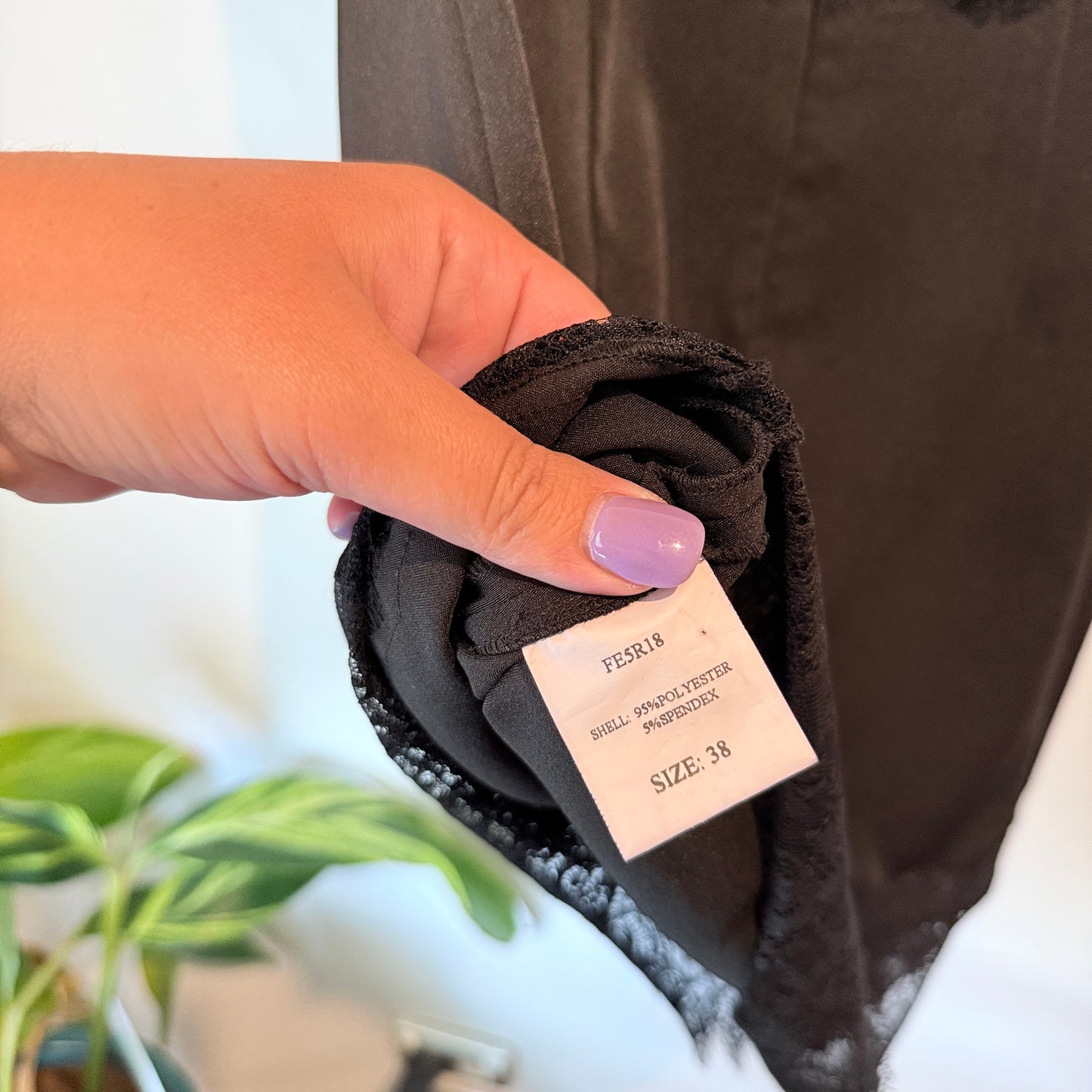 Brand Unknown Size 38 Black Lace-Panel Sleeveless Dress