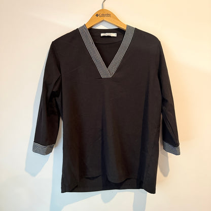 Vincent Size 10 Black V-Neck 3/4 Sleeve Top