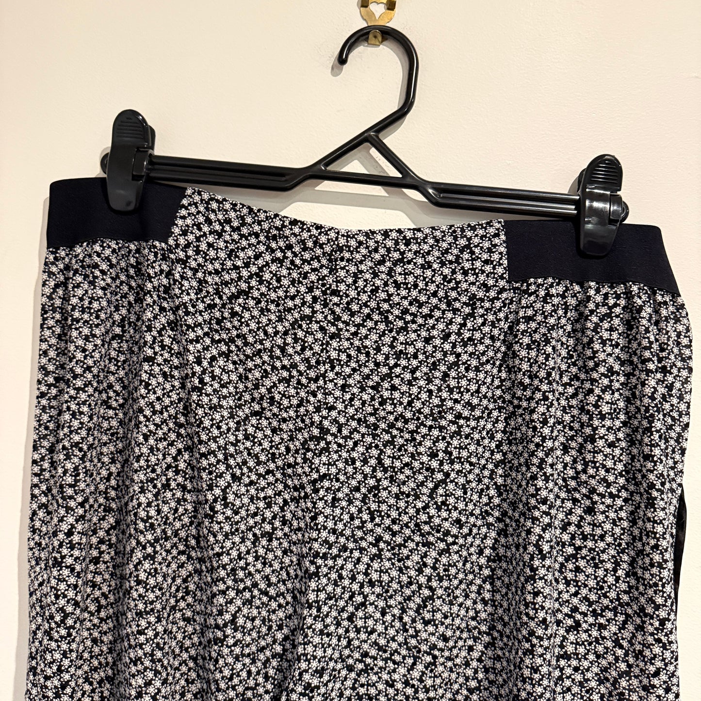 Calliope Floral Print Black & White Pants - 16