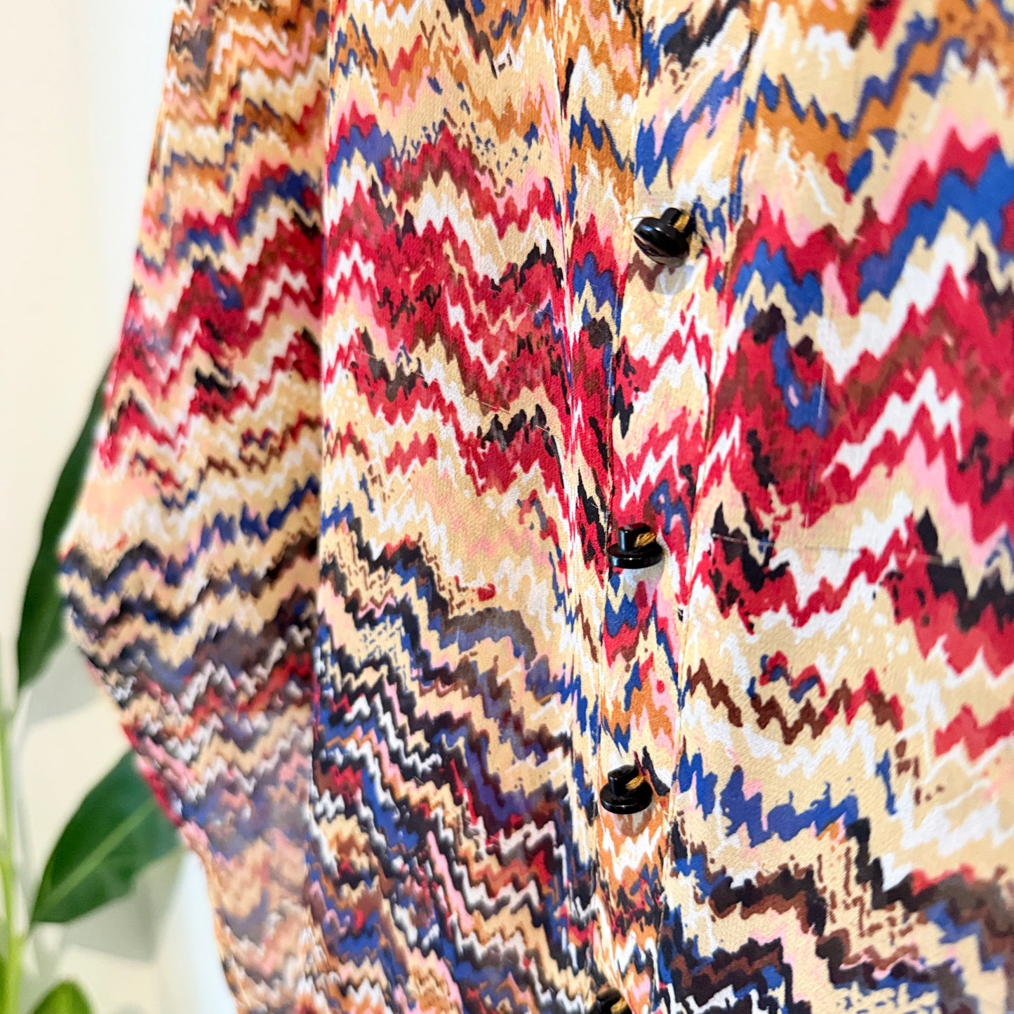 Twin Rivers Size 12 Sheer V-Neck Blouse