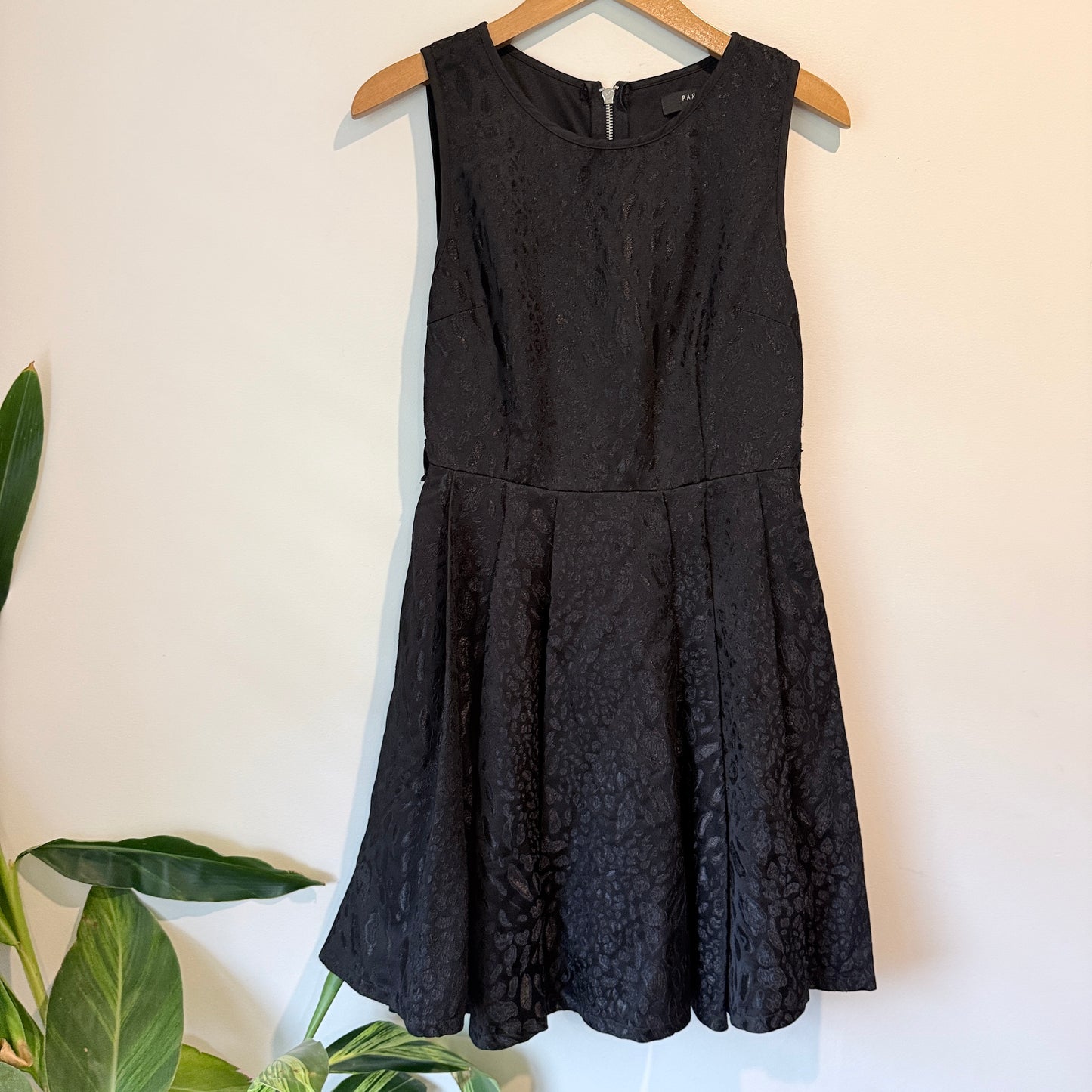 Pagani Black Leopard Textured Sleeveless Dress - Size 12