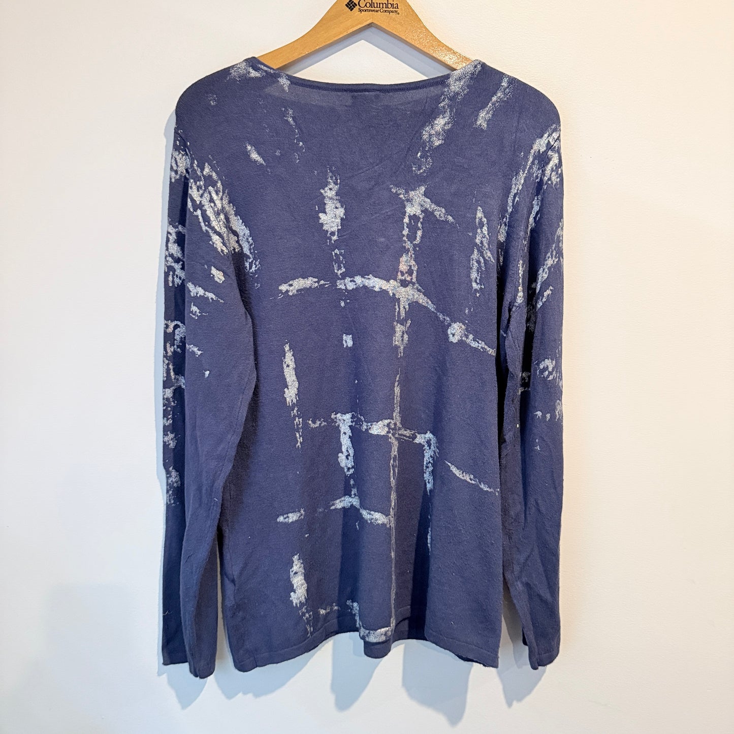 Seven Stars Size M Long-Sleeved Top