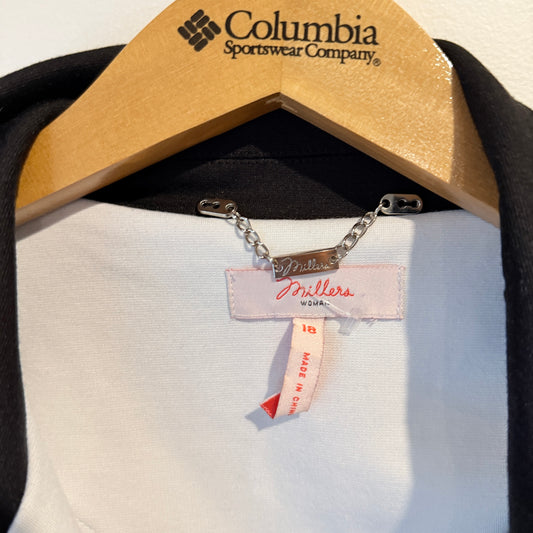 Millers Size 18 Black Zip Up Blazer