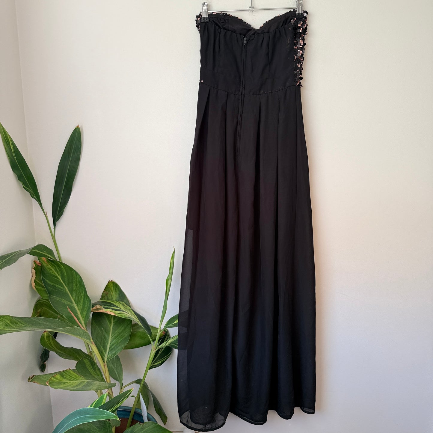 Pagani Exclusive Size 8 Beaded Formal Dress