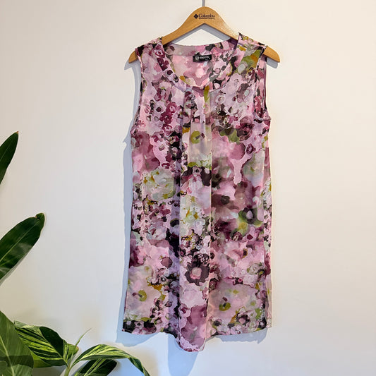 Merric Size 8 Sleeveless Floral Blouse