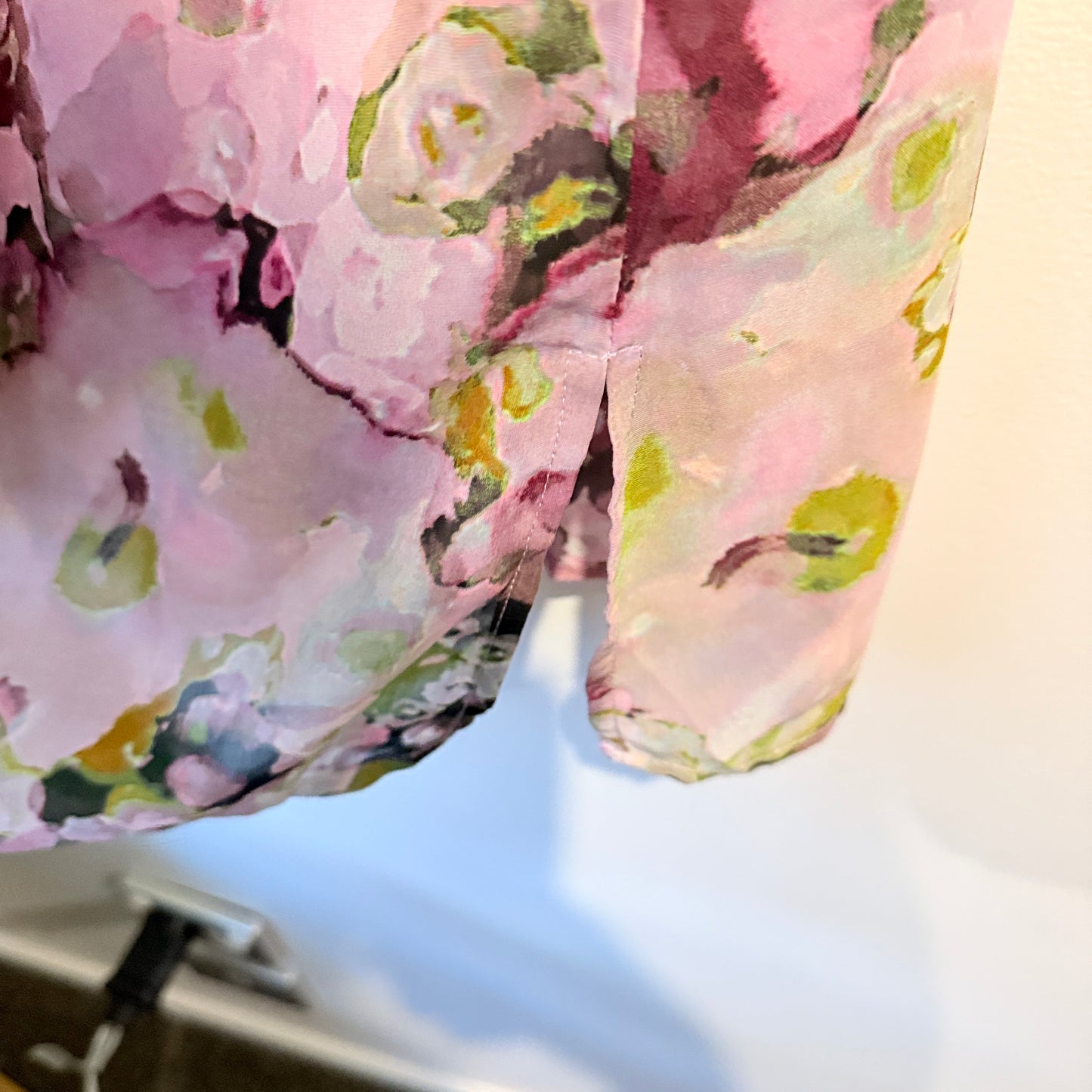 Merric Size 8 Sleeveless Floral Blouse