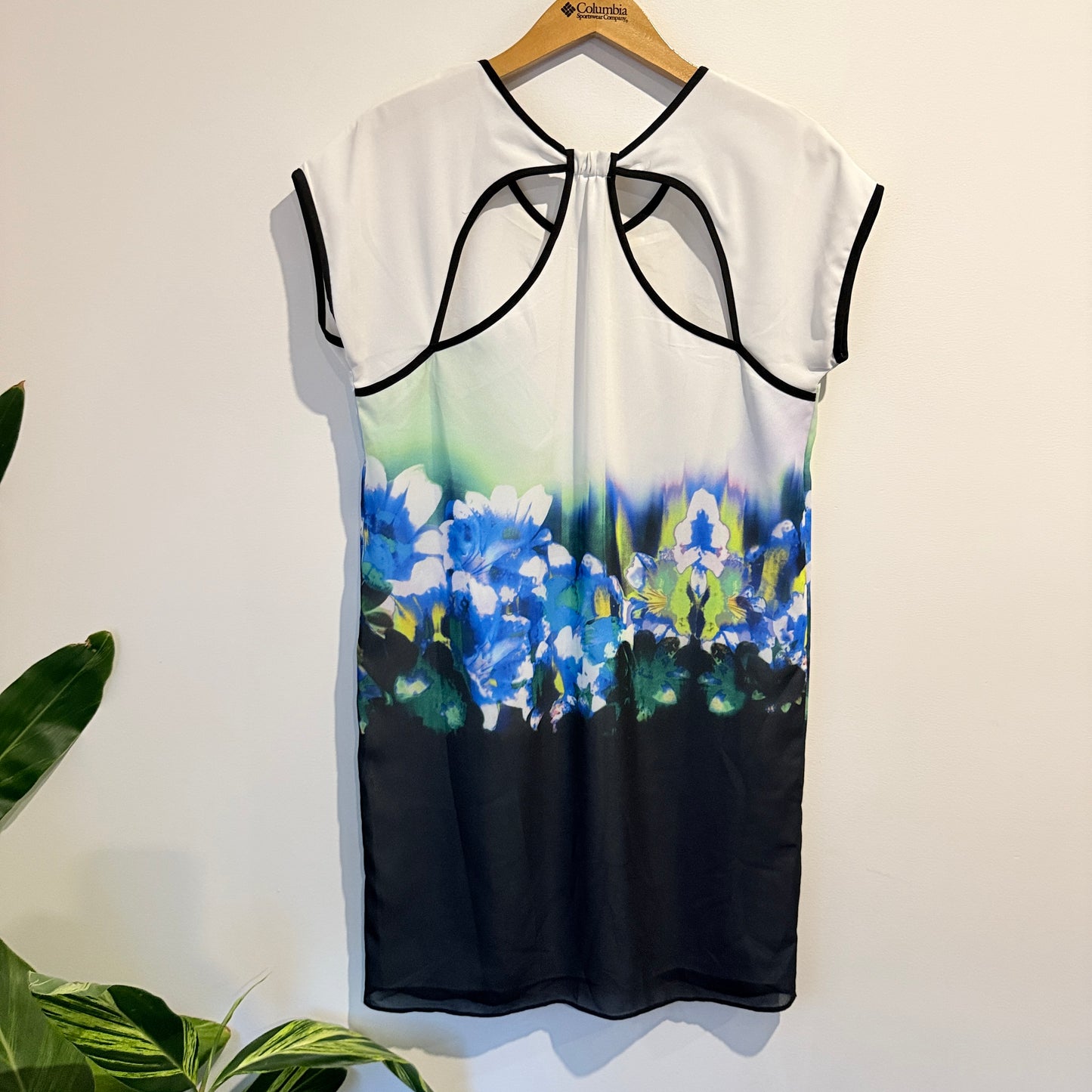 Whistle Size 8 Floral Print Shift Dress