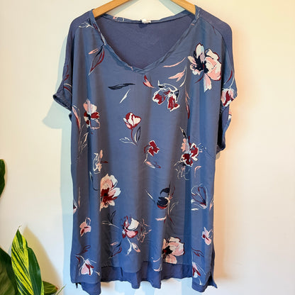 Clothing & Co Size 24 Blue Floral Print Short-Sleeve Women’s Top
