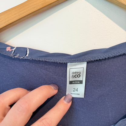 Clothing & Co Size 24 Blue Floral Print Short-Sleeve Women’s Top