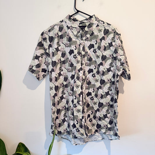 Huffer (NZ Made) Size XLarge Floral Pattern Short-Sleeve Polo Shirt