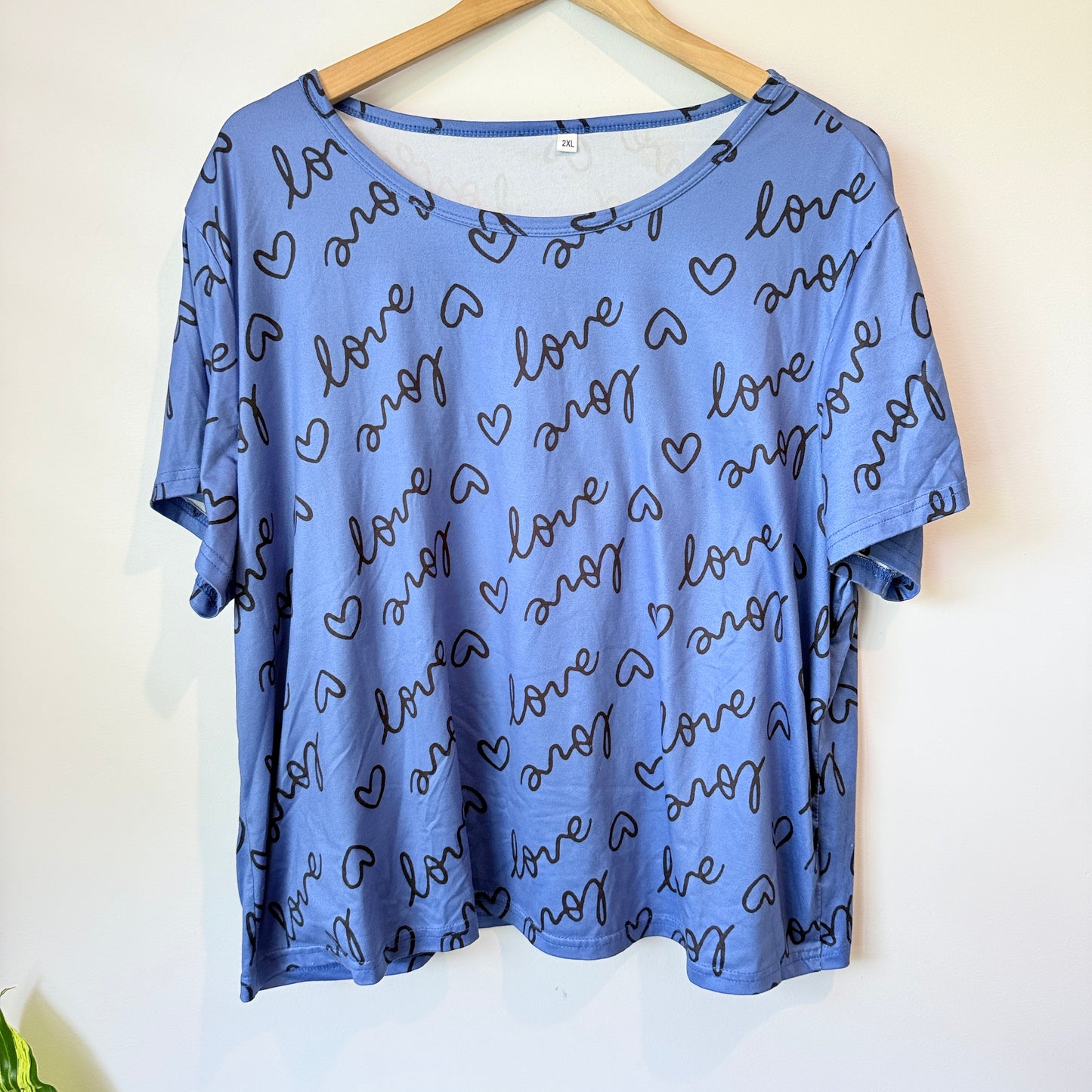 Unbranded T-Shirt in Blue with Black 'Love' Print - Size 2XL