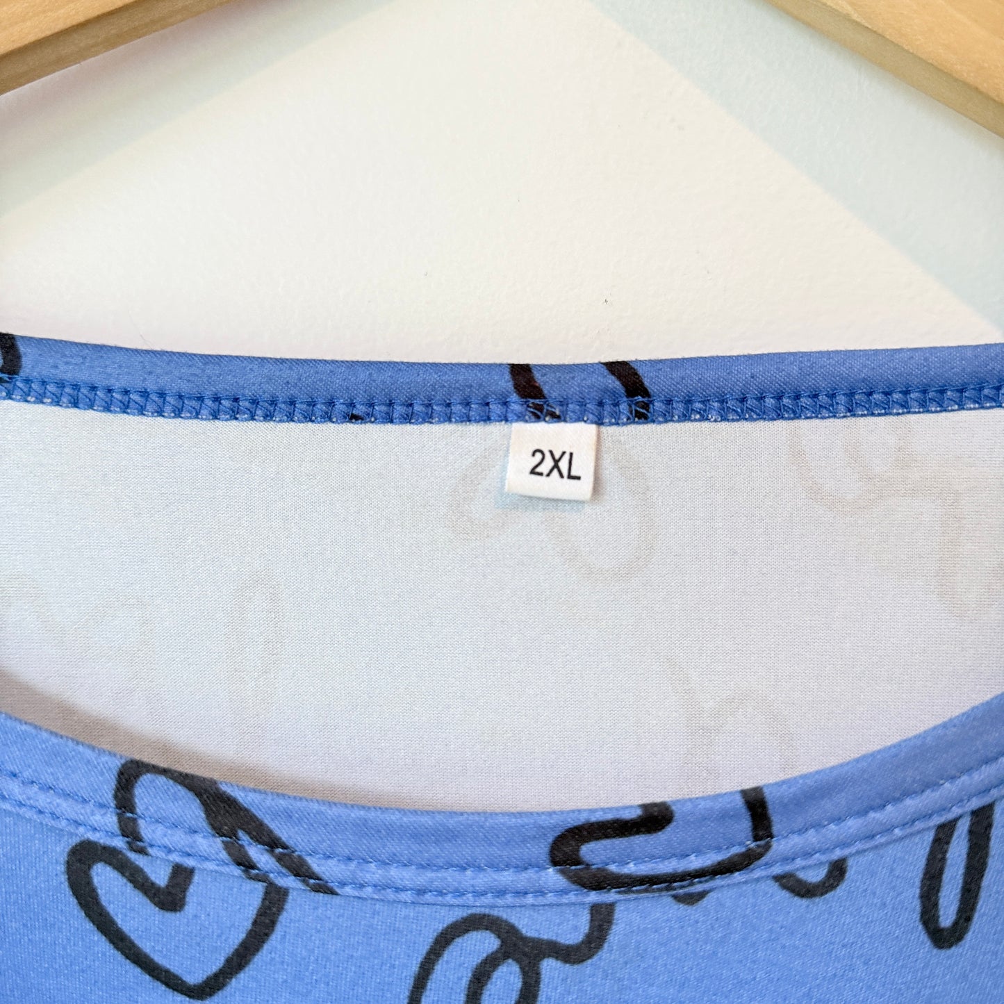 Unbranded T-Shirt in Blue with Black 'Love' Print - Size 2XL