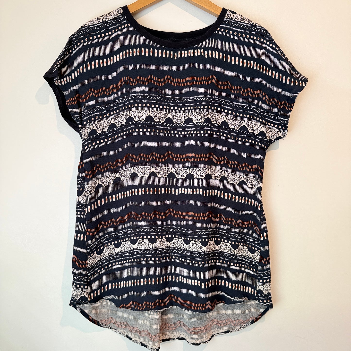 Loobies Story Size 8 Patterned Short-Sleeved Blouse