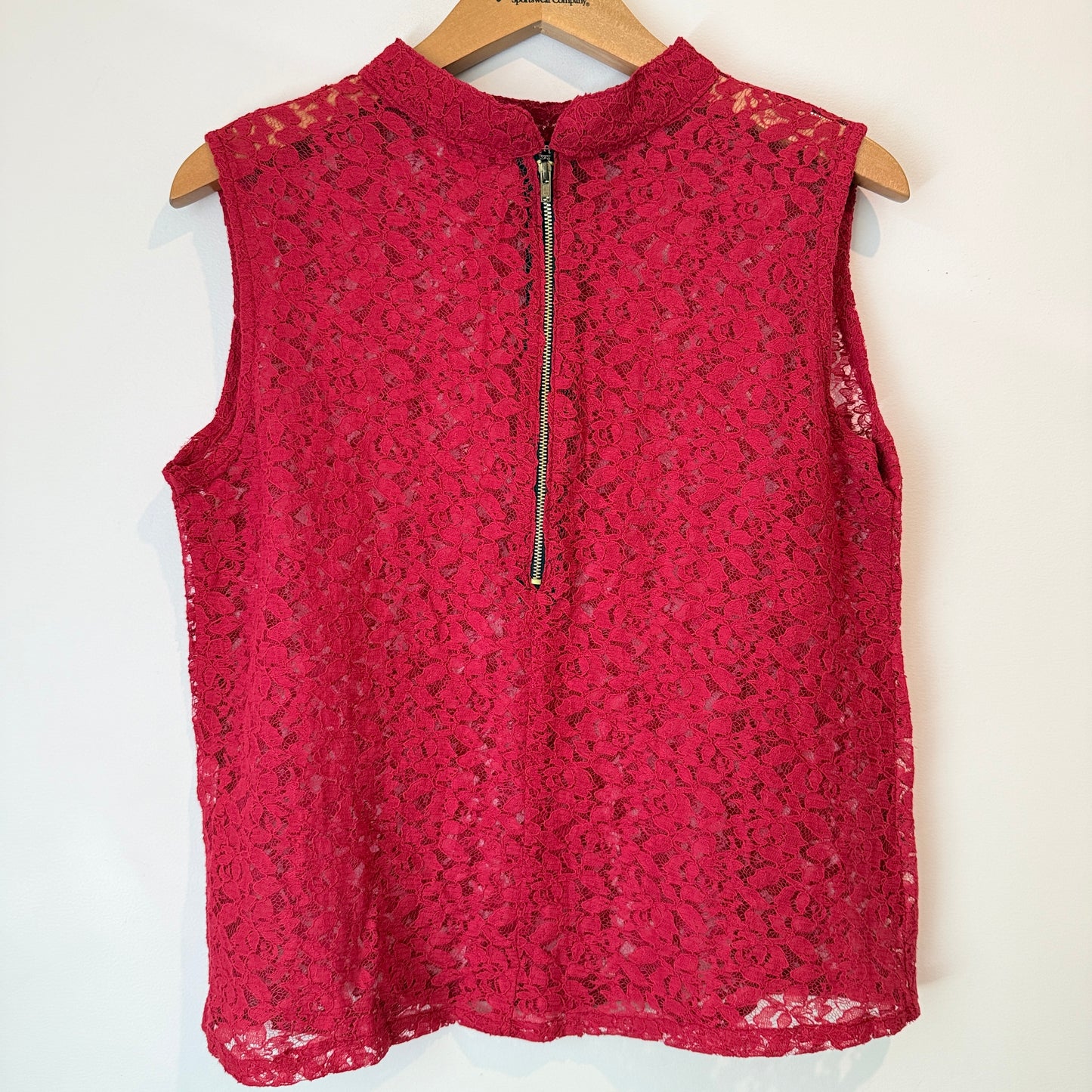 Mayra Size L Floral-Lace Sleeveless Top
