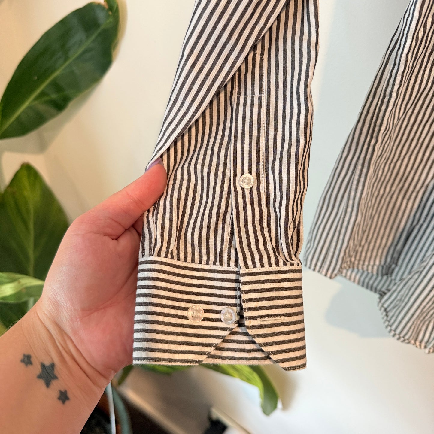 H. Brothers Size XS Vertical Striped Shirt