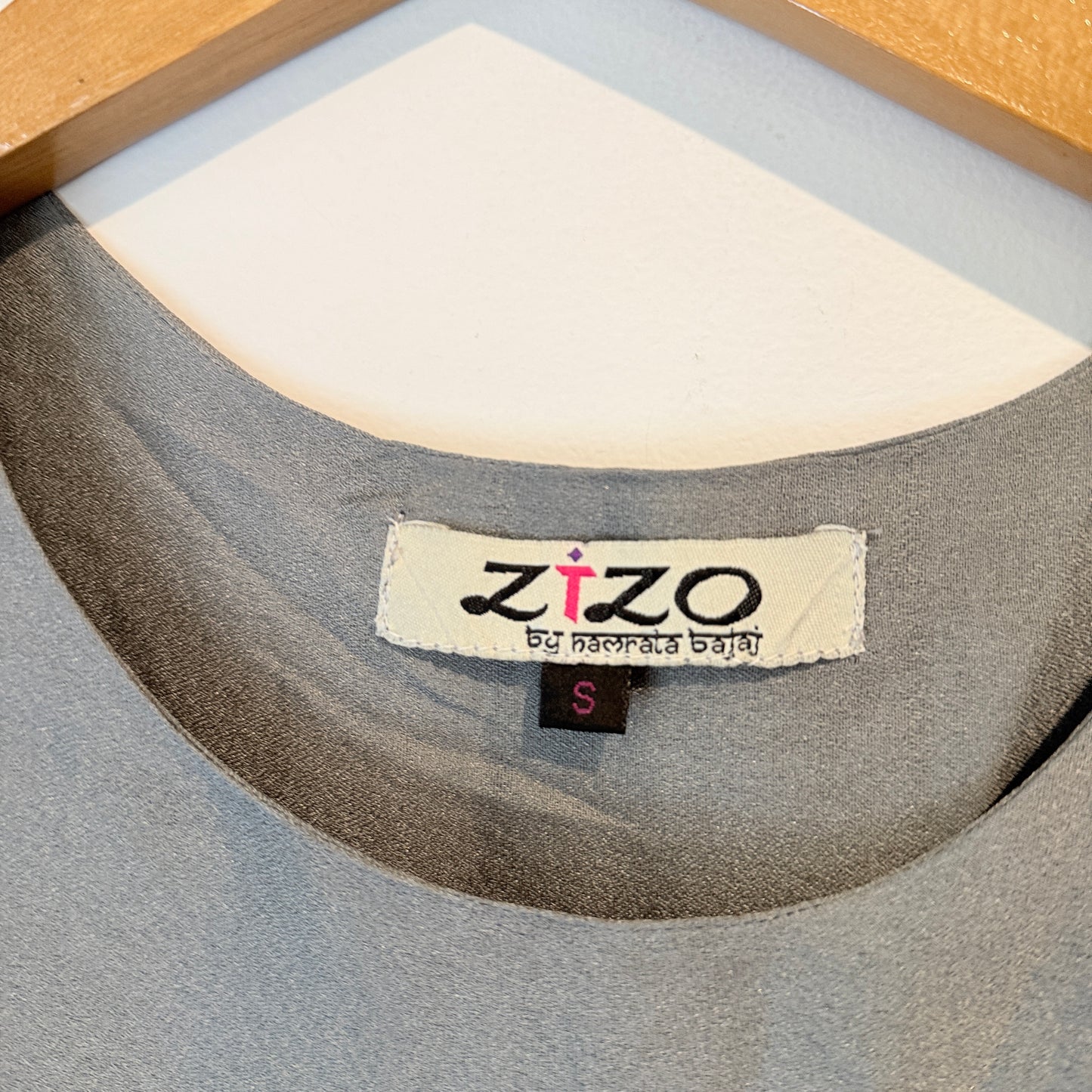 Zizo Size S Sleeveless Tiered Top