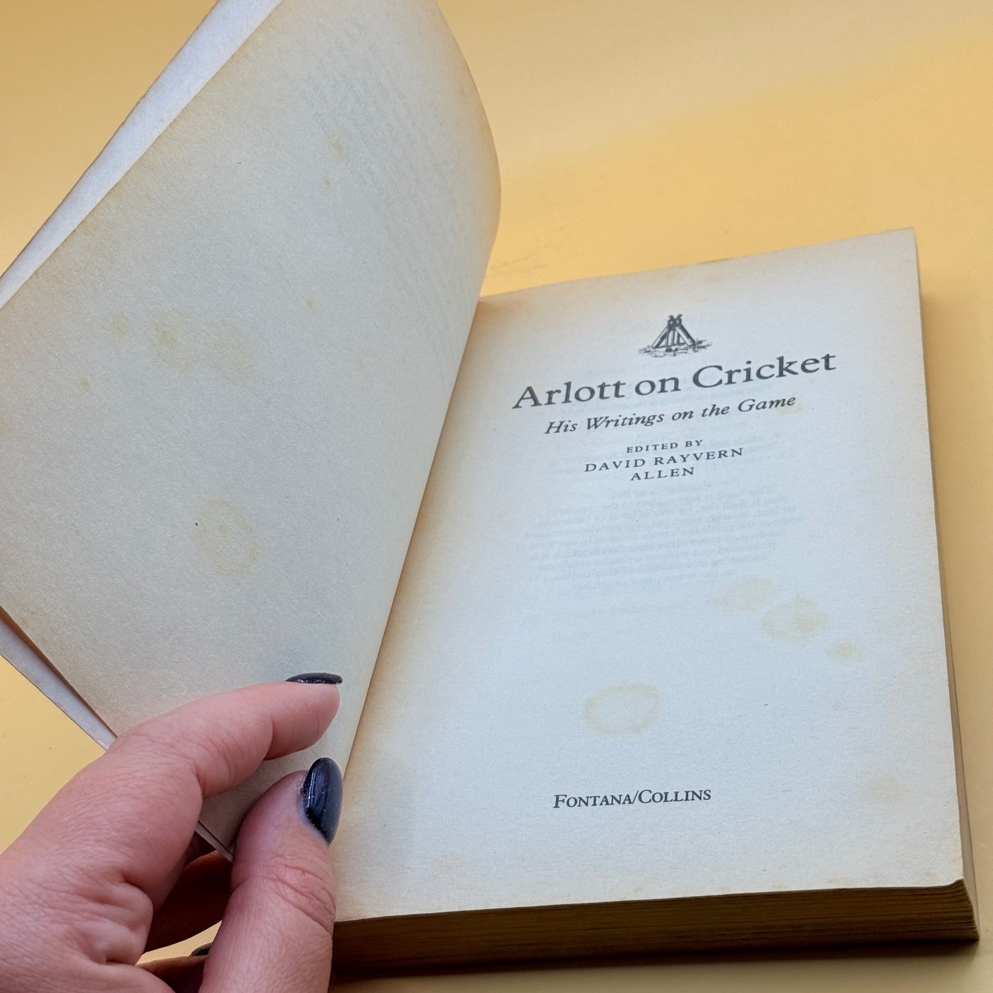 Arlott on Cricket: His Writings on the Game (Edited by David Rayvern Allen)