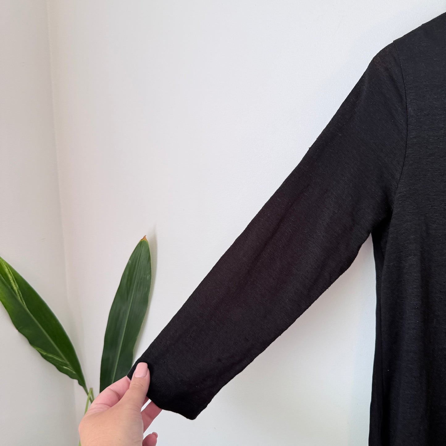 laRoc Inverness Top Black Made in NZ - 49cm U/Arm to U/Arm