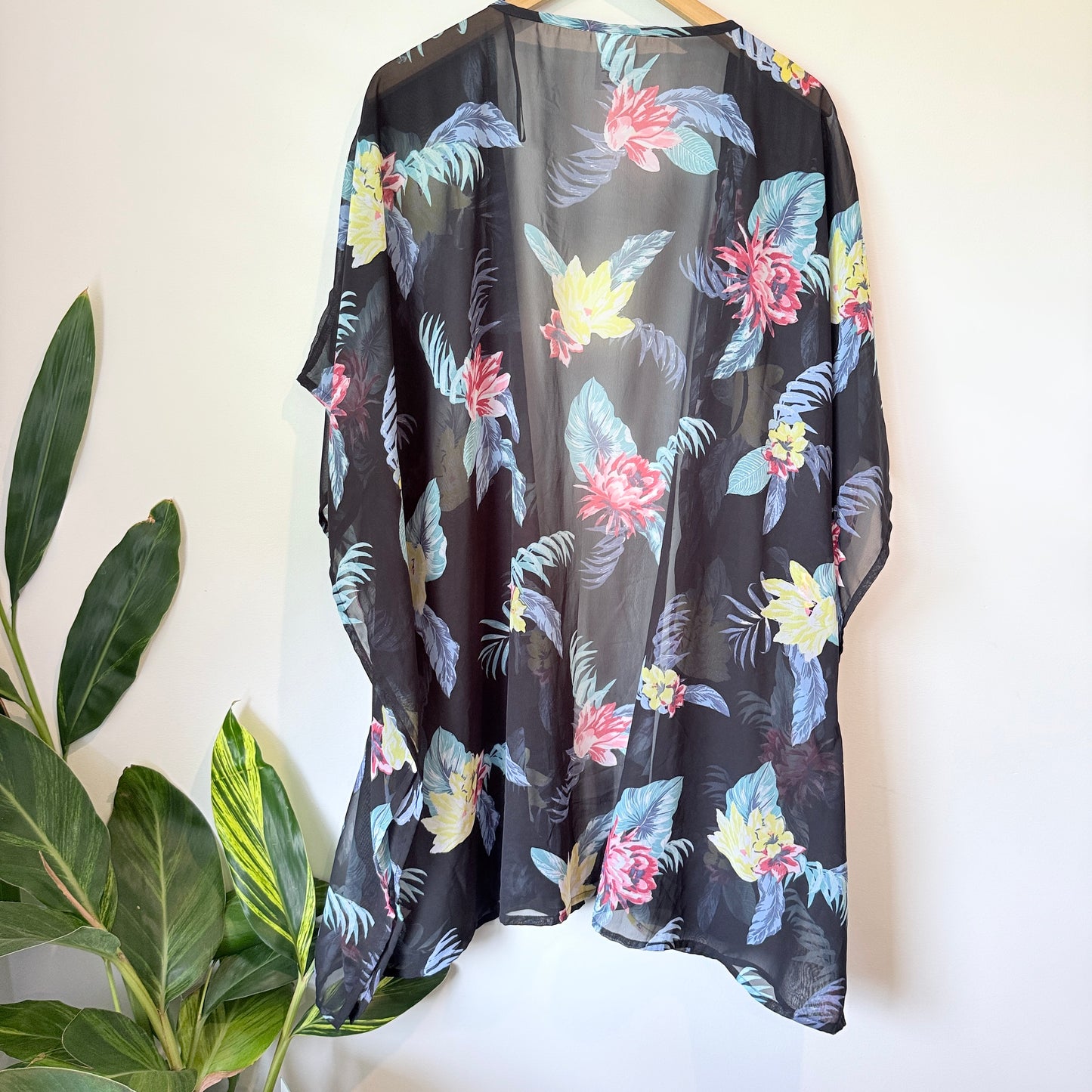 Clothing & Co Swim Floral Kaftan Cover Up - Size S