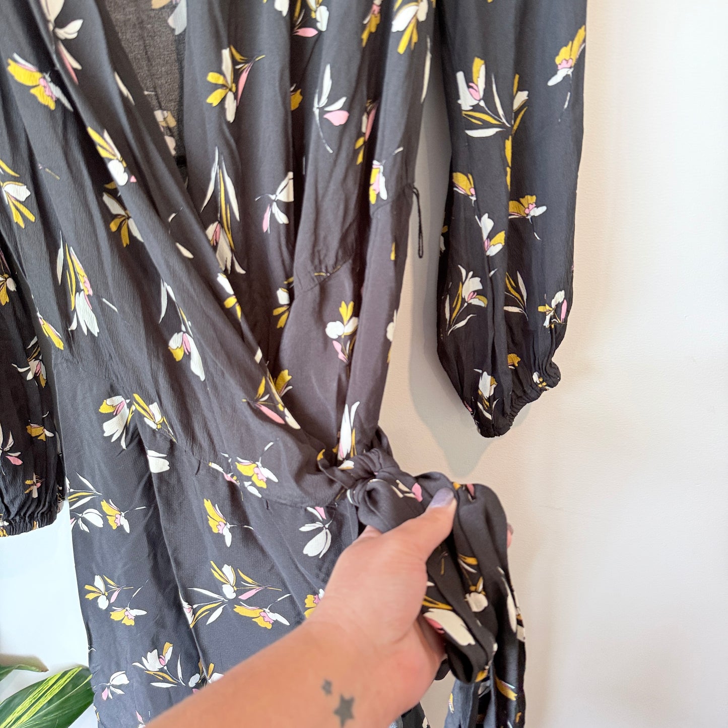 Country Road Floral Wrap Dress Black Multi Size 14