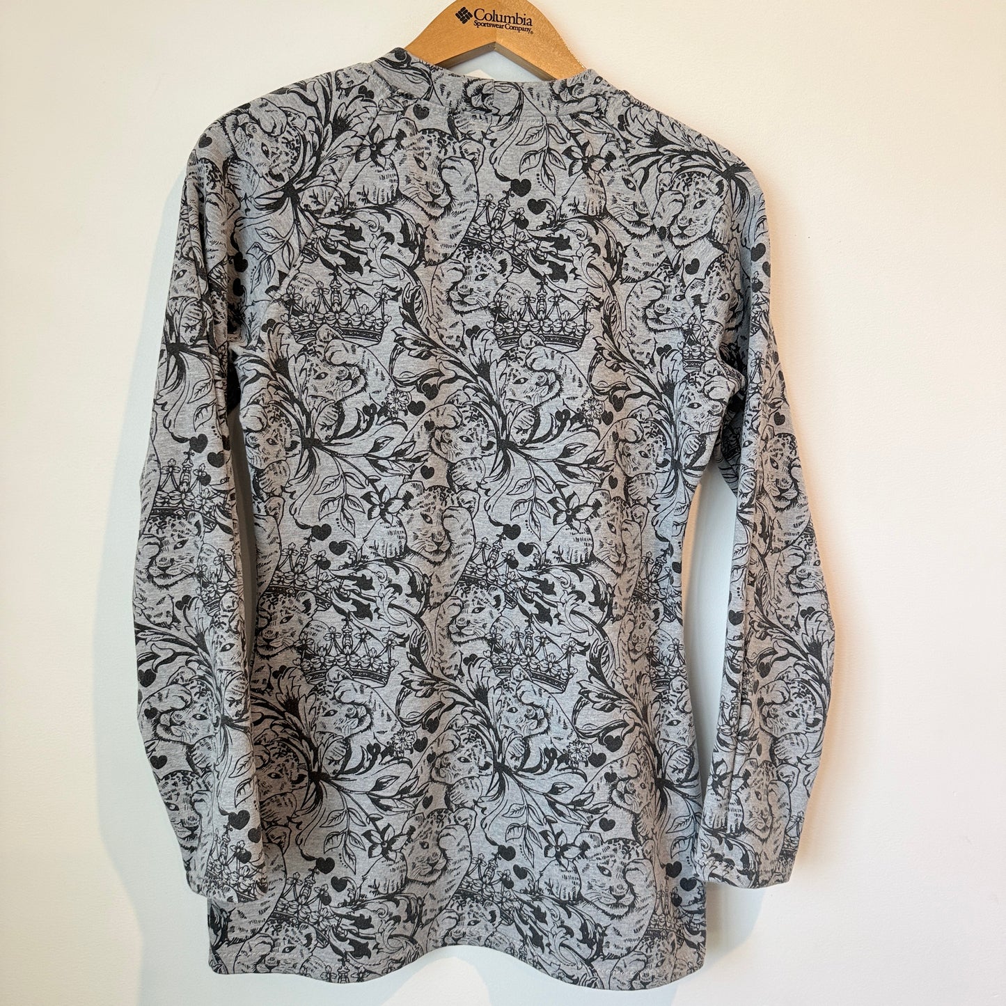 Brand Unknown Long-Sleeve Patterned Top – U/Arm 46cm