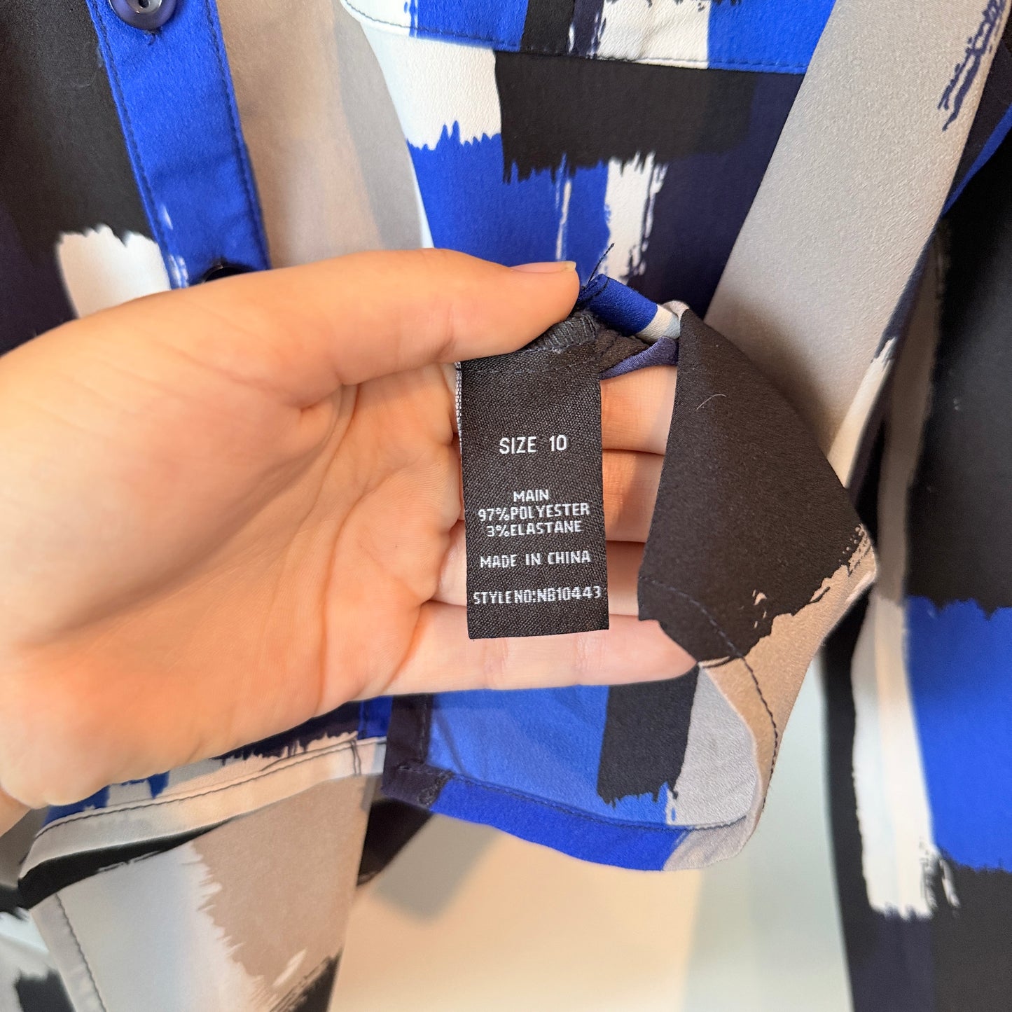 Brand Unknown Size 10 Long-Sleeve Blouse