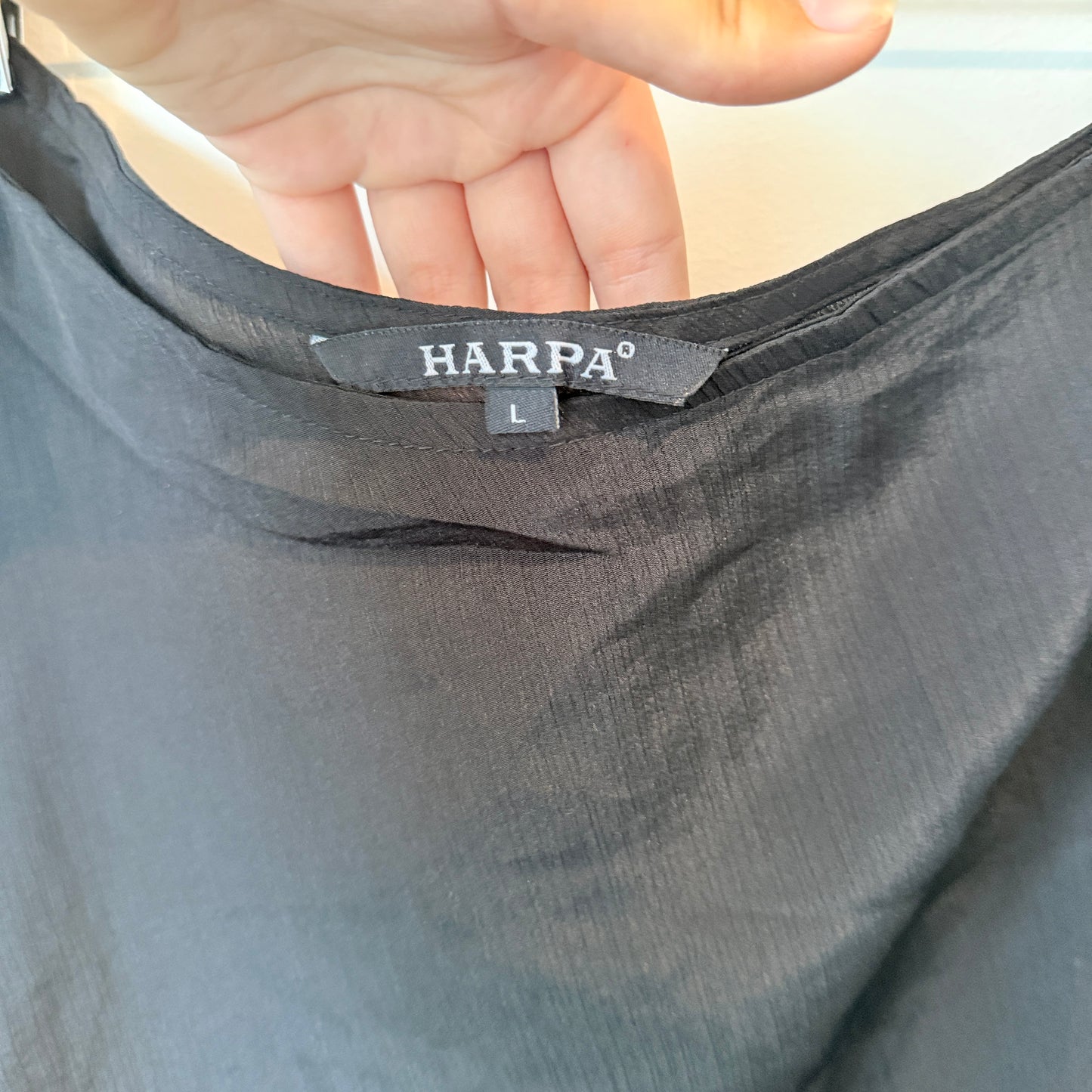 Harpa L Single Sleeve Black Top